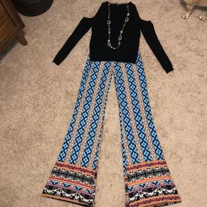 Small Black Ribbed Cold Shoulder Top